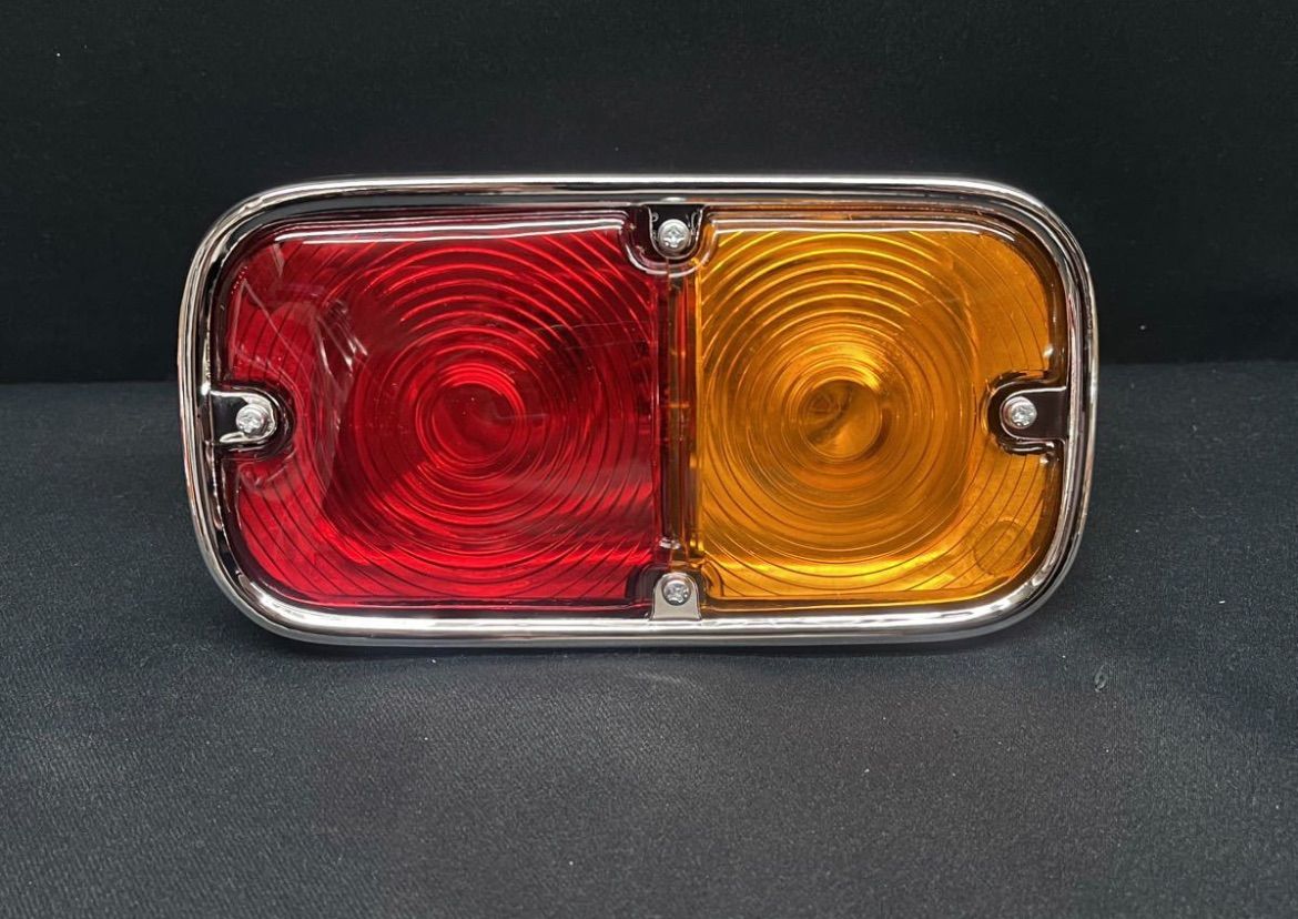 いすゞ エルフ テールランプ 4個 リアコンビランプ エルフ'70TLD