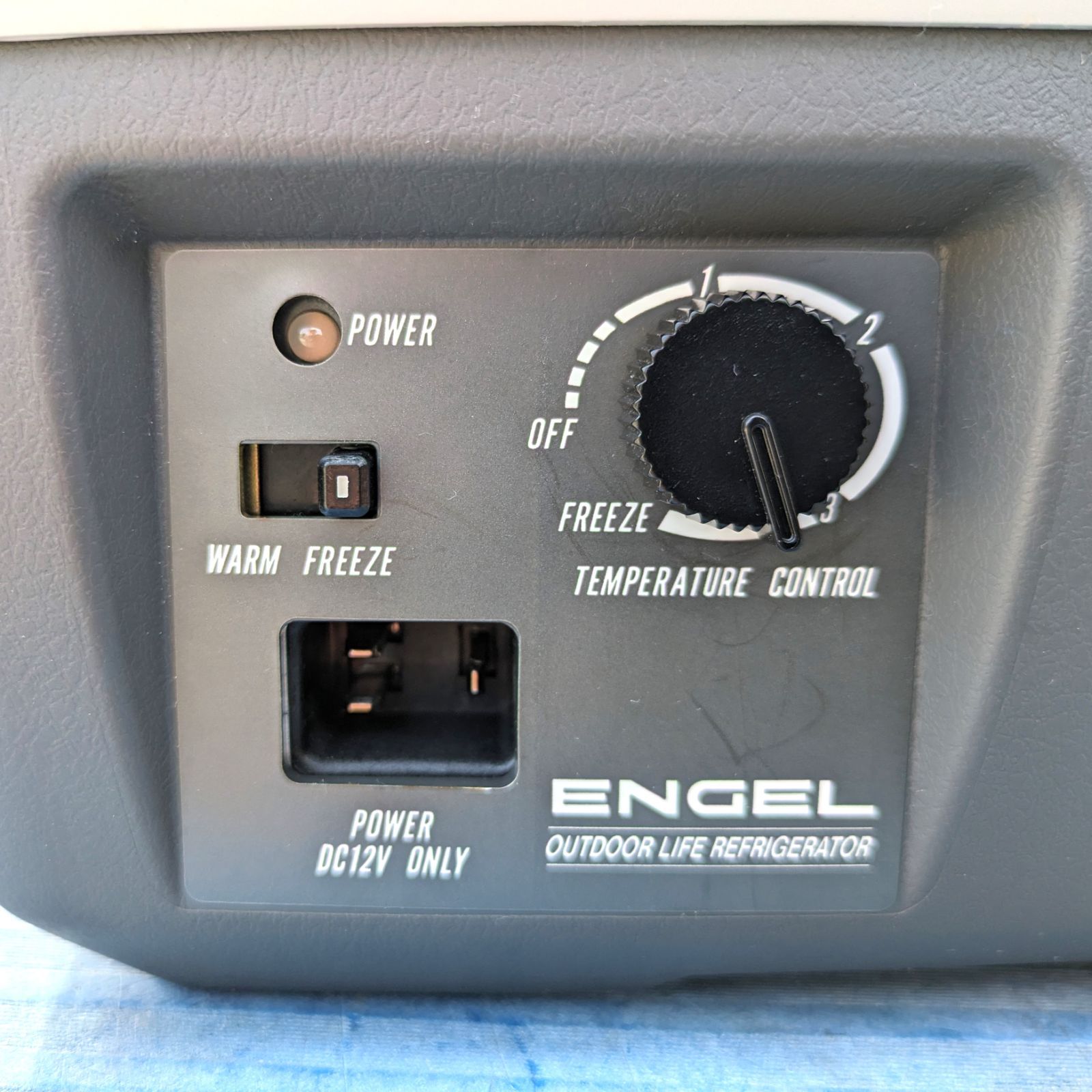 未使用品】エンゲル 車載用 冷蔵庫 MHFD-015E-D (HD-13GL) - メルカリ