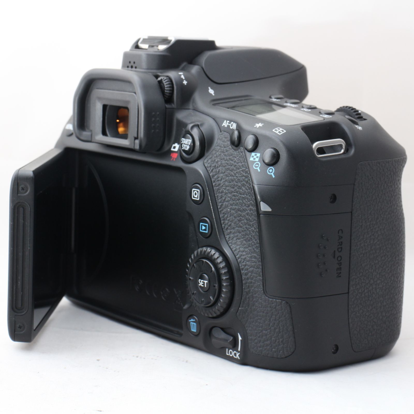 Canon デジタル一眼レフカメラ EOS 80D タムロンレンズとおまけ付 Canon デジタル一眼レフカメラ EOS 80D タムロンレンズとおまけ付