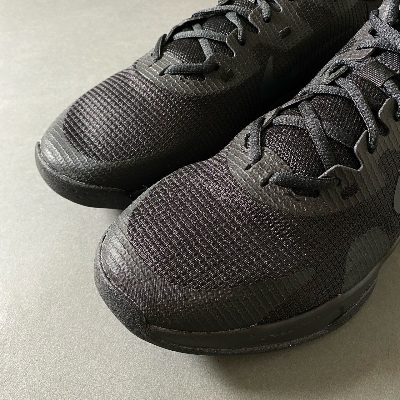5g19 《美品》 NIKE ナイキ AIR MAX ALPHA TRAINER5 エア