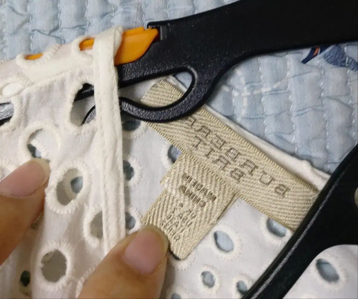 バーバリーホワイトパンチングドレス 55