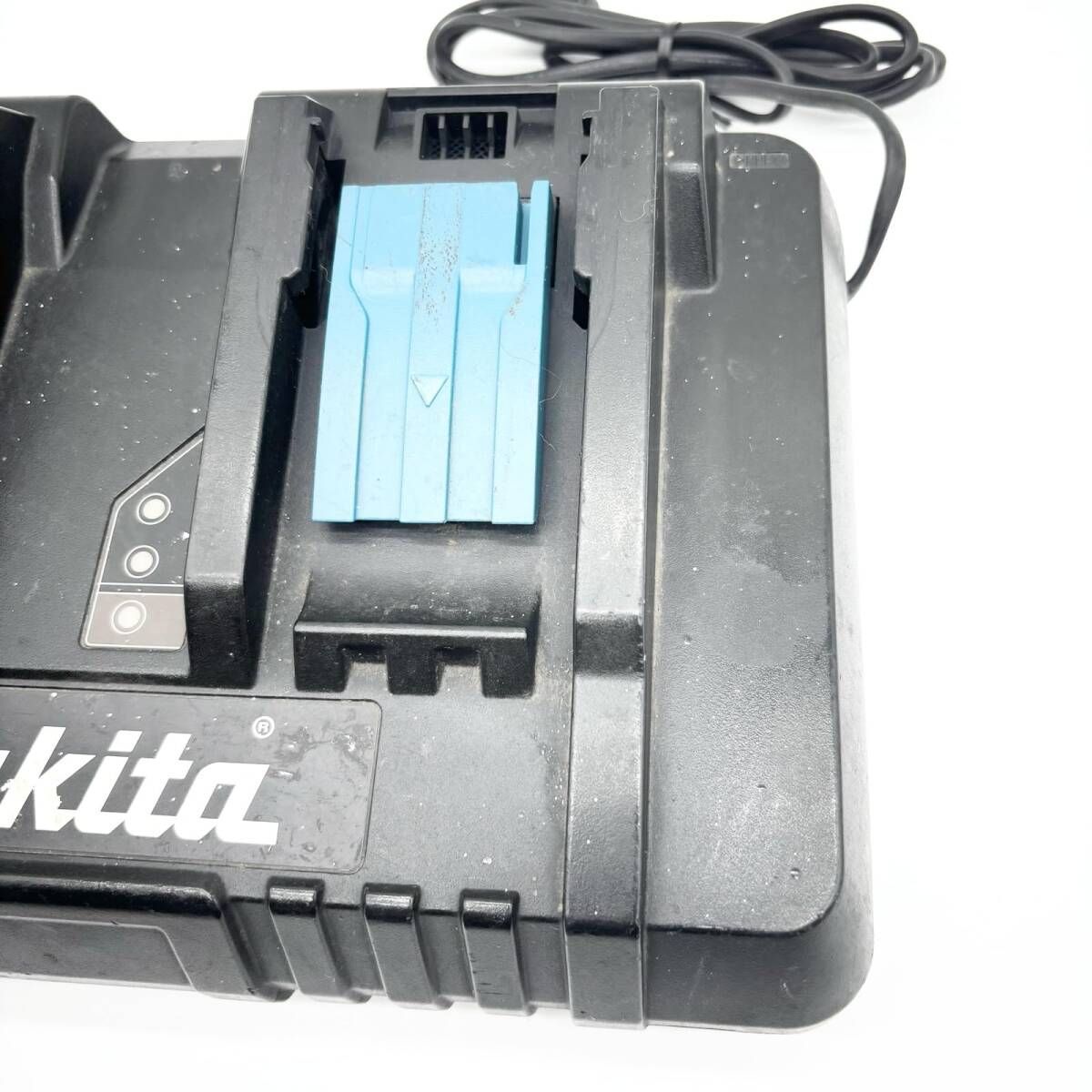 Makita マキタ 2口急速充電器 DC18RD 251097