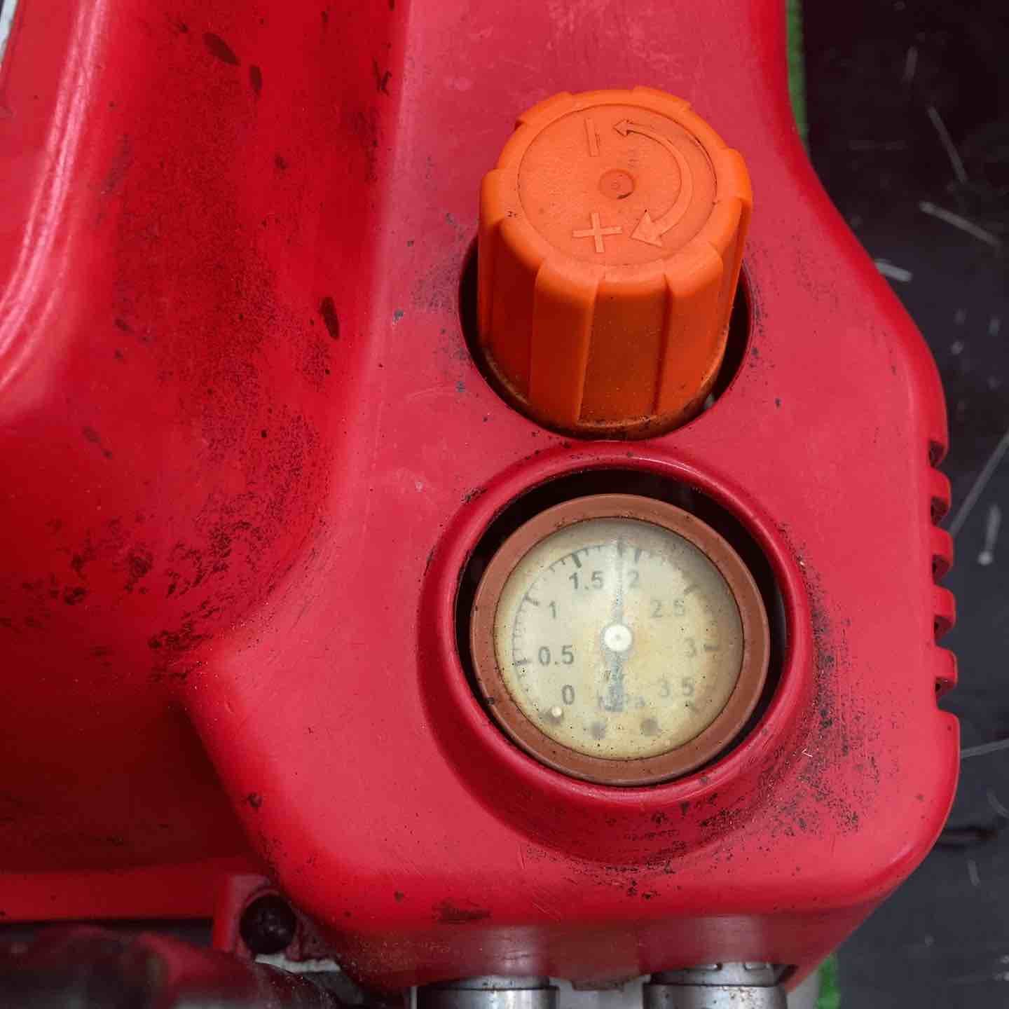 エアコンプレッサー AK-HL1210E