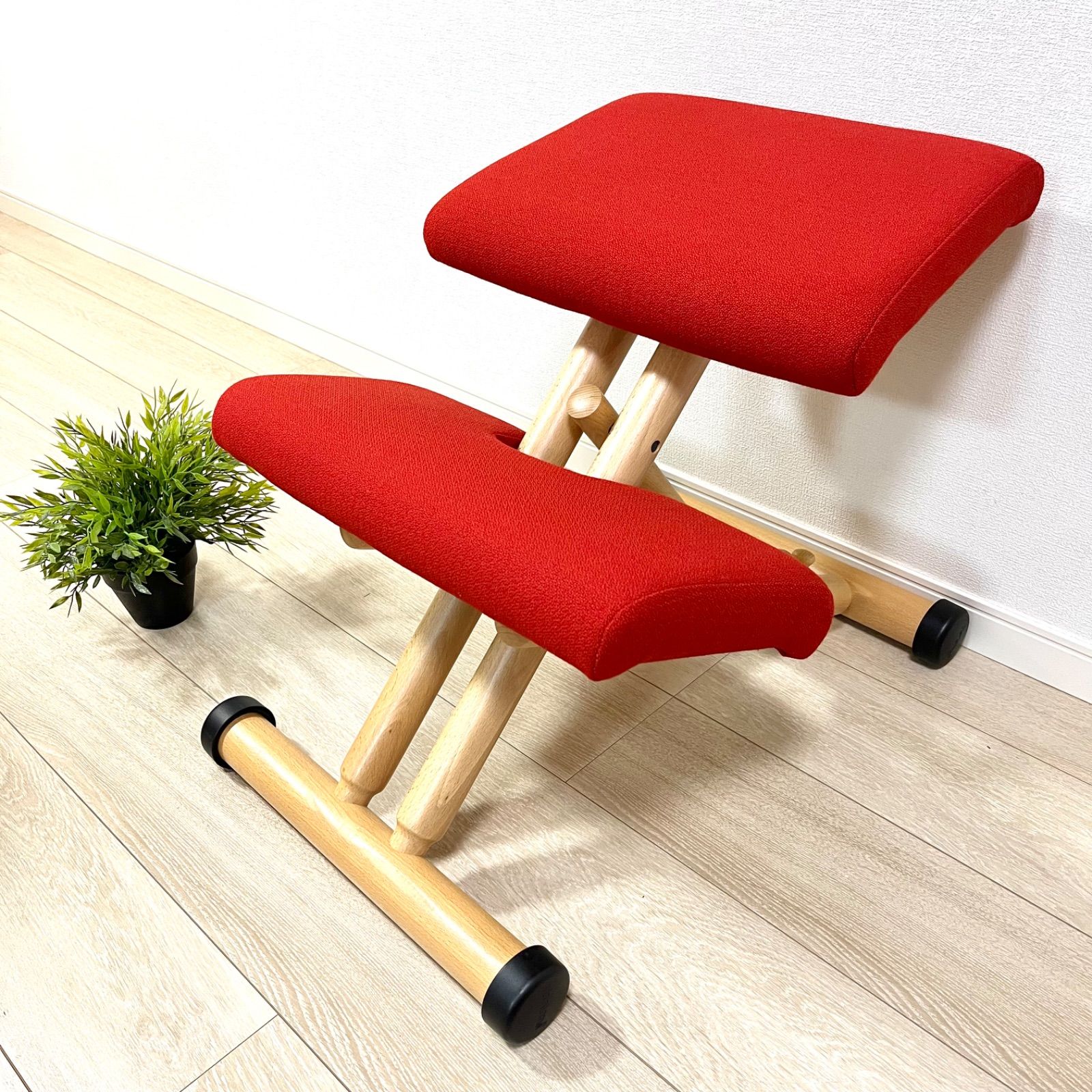 た23 Stokke VARIER バリエール マルチバランスチェア レッド 姿勢矯正 学習椅子 ストッケ バリエール ヴァリエール レッド