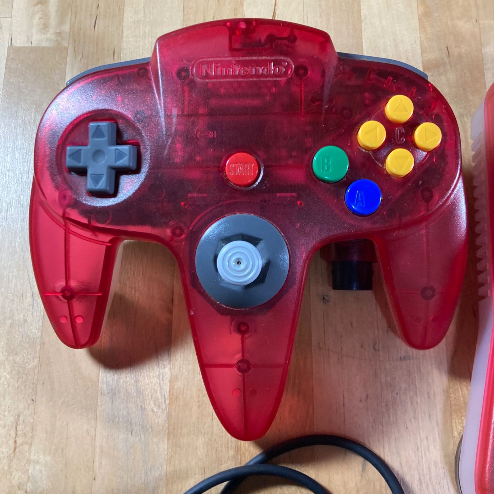 ジャンク ニンテンドー64 クリアレッド コントローラー2個付き