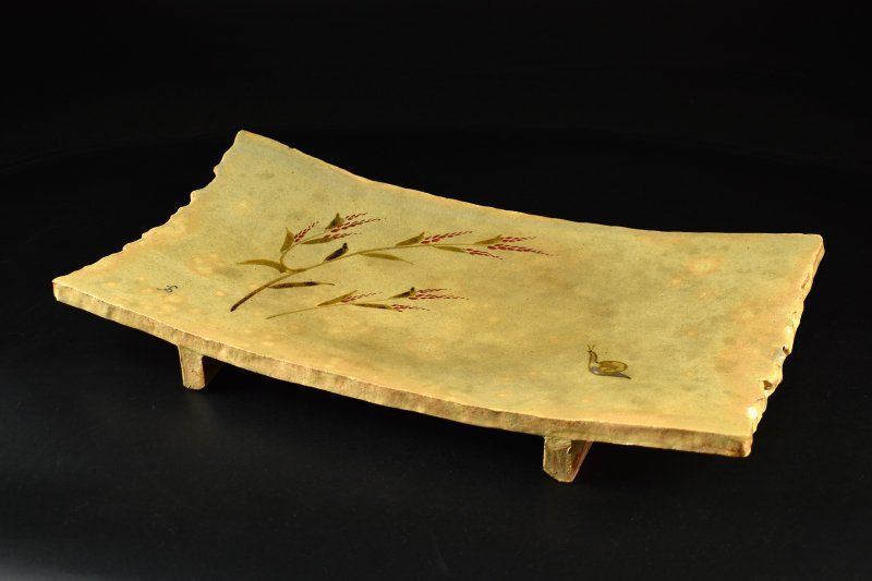 蔵A5459d 番浦史郎 色絵蝸牛図 長方皿 共箱