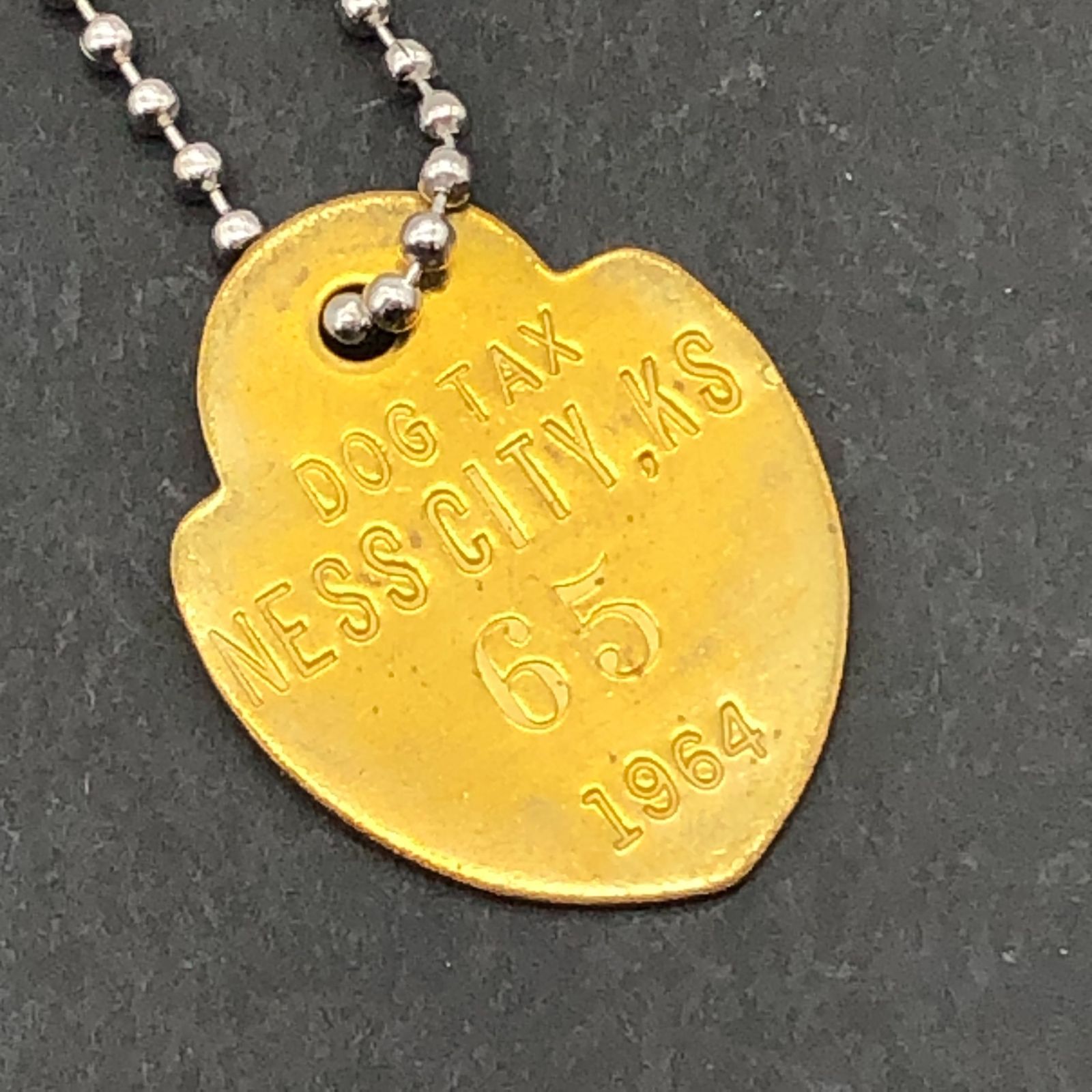 ビンテージ ドッグタグ 】 1964年 Dog Tag ※チェーン付き キーホルダ キーチェーンなどに！ アンティーク 犬 猫 キャットタグ  ネックレス KEY016 - メルカリ