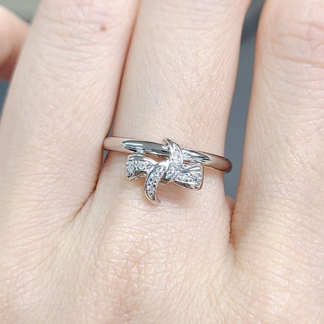 可愛い！ リボンモチーフ ダイヤモンド プラチナ リング 鑑別書付