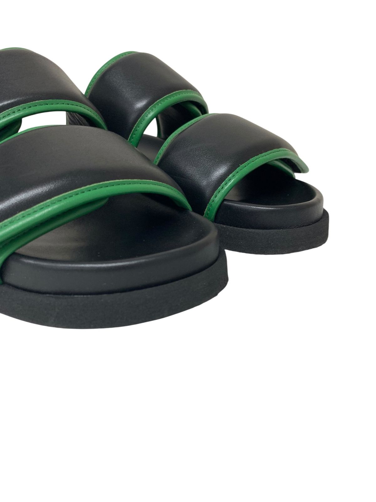 Urquiola パイピングダブルストラップサンダル