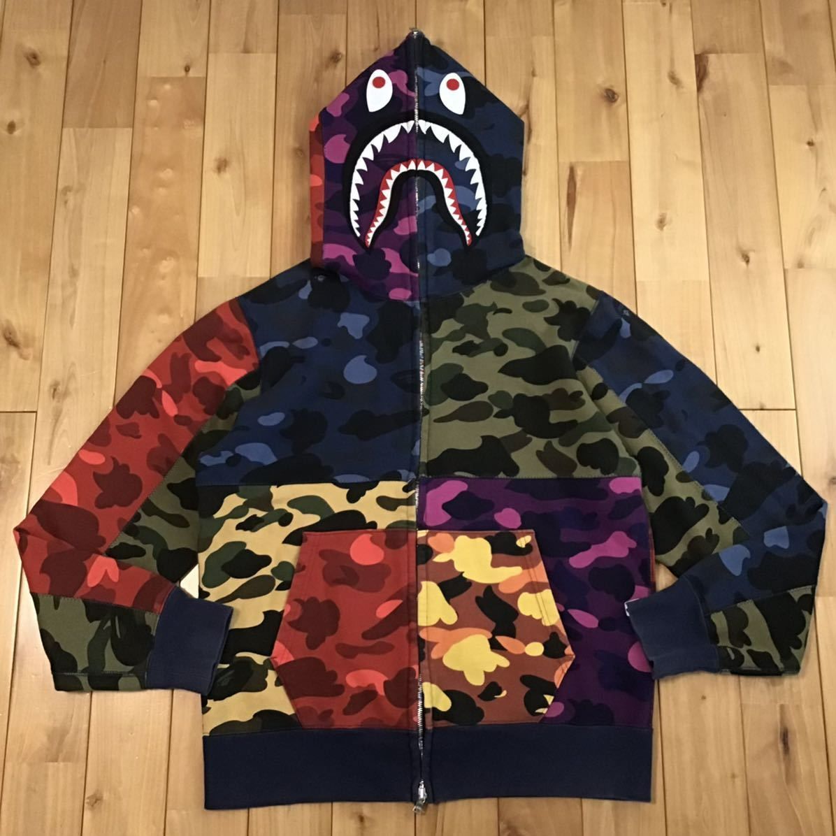 BAPE 　A BATHING APE　CRAZY SHARK シャークパーカーhumanmade