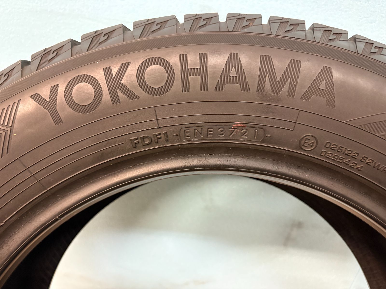 16インチ 4本セット