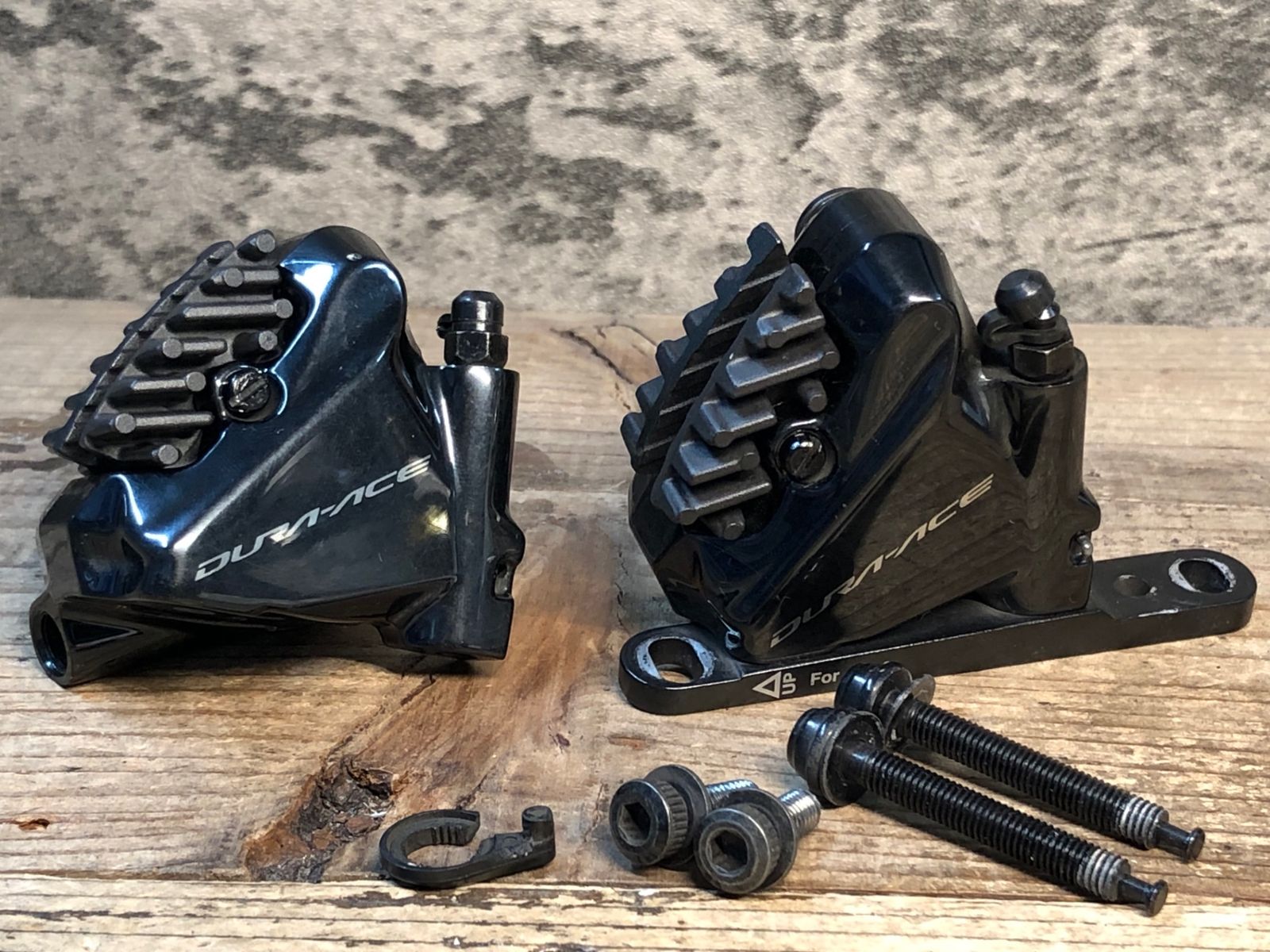 シマノ デュラエース BR-R9170 ブレーキキャリパー 油圧 IT055 シマノ SHIMANO デュラエース DURA-ACE BR-R9170 ディスク