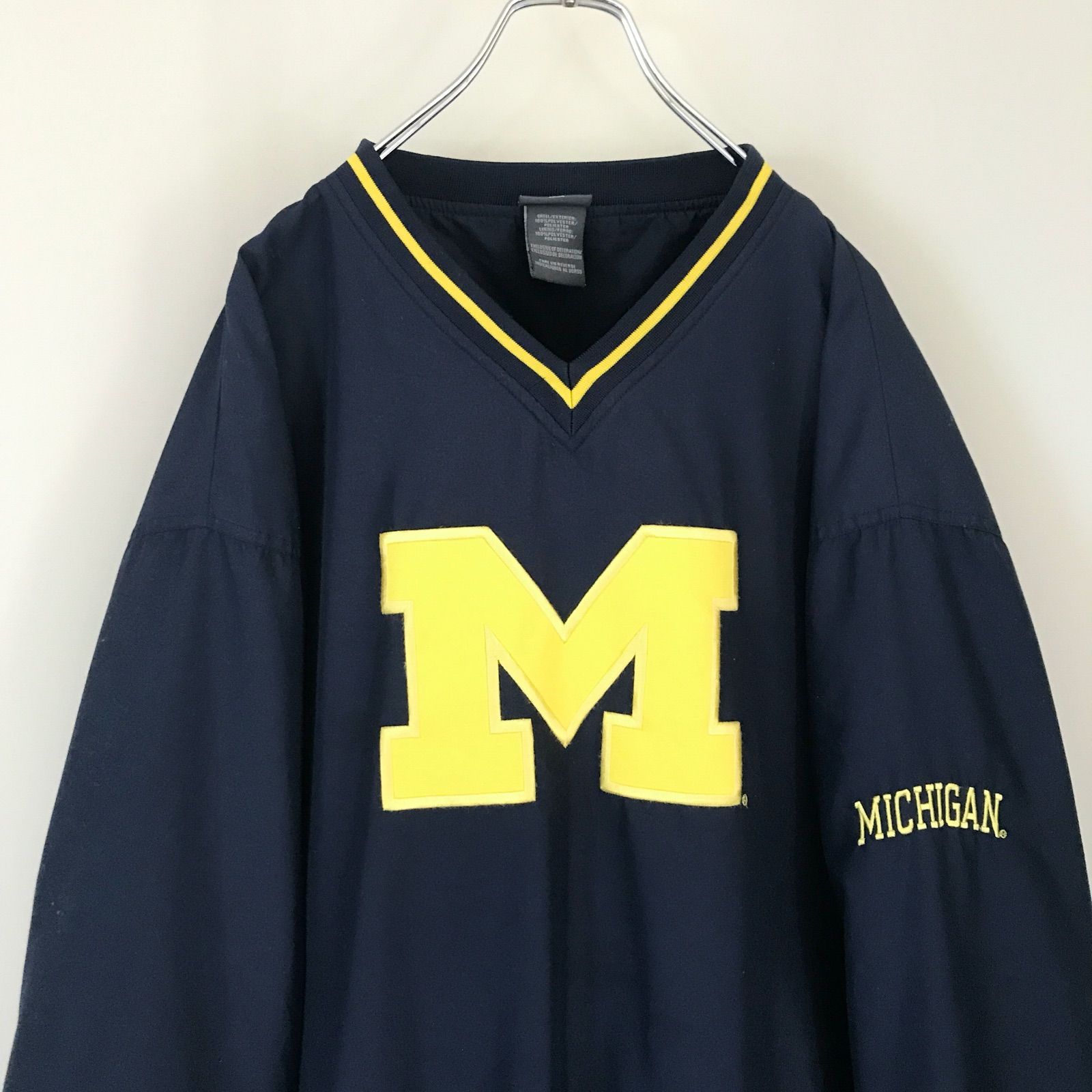 ミシガン大学ナイキナイロンジャケットプルオーバーカレッジ紺ビッグサイズ刺繍 ミシガン大学ナイキナイロンジャケットプルオーバーカレッジ紺