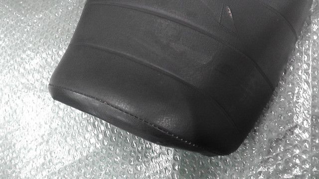 CB400 SUPER FOUR NC31-1027xxx の シート 1761007254 BILLOVLOGS_CO_UK