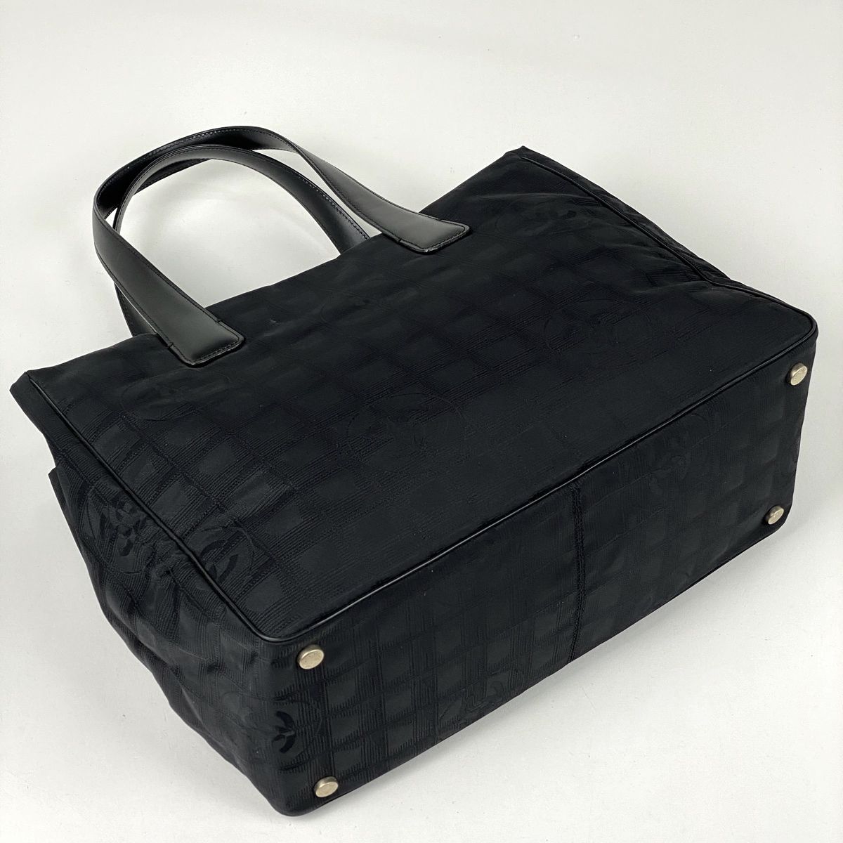 良品◯シャネル　ニュートラベルラインMM トートバッグ　ココマーク　ジャガード バイセル公式】シャネル ニュートラベルライン トート MM ココ