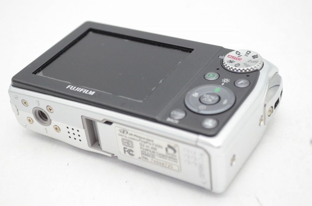 FUJIFILM フジフィルム FinePix F40fd コンパクトデジタルカメラ 