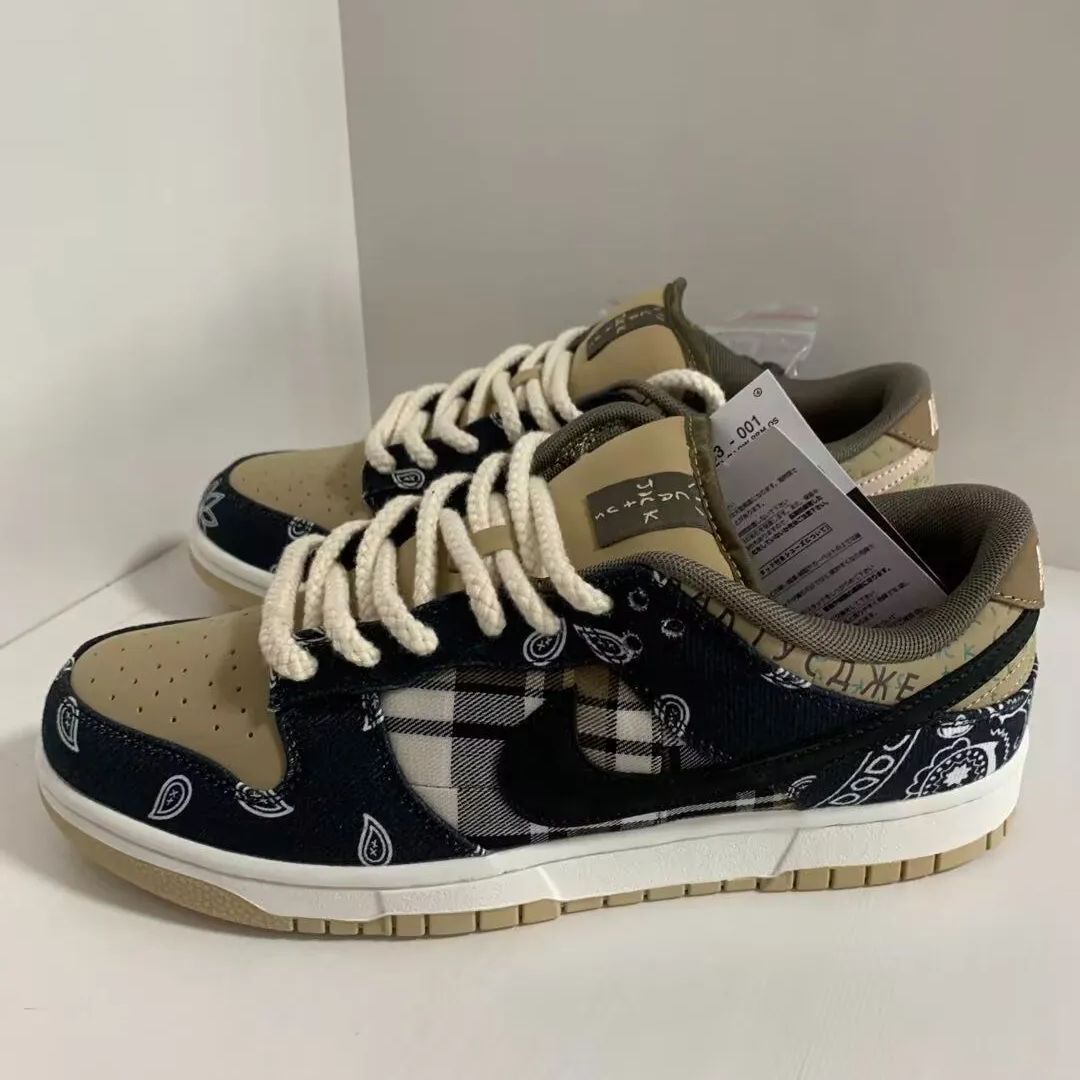 Travis Scott × Nike Dunk SB “Jackboys