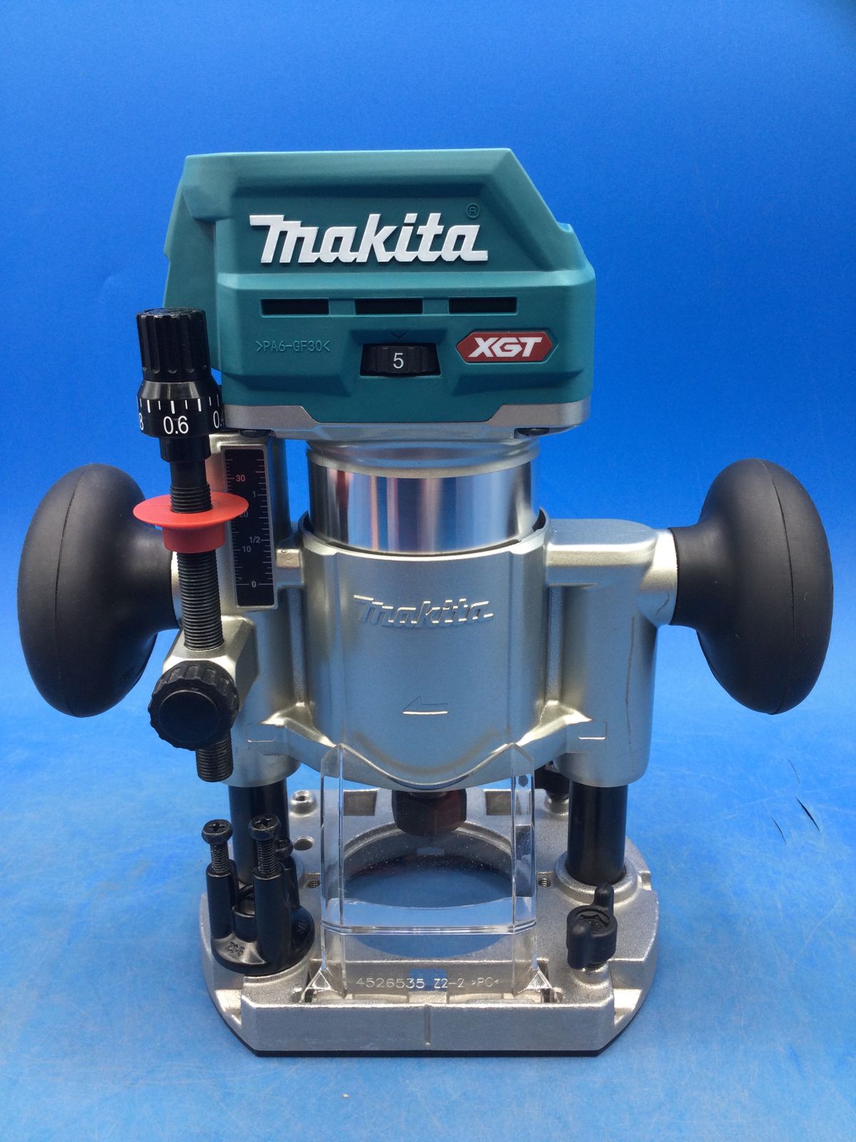 ☆Makita/マキタ 40v充電式トリマ RT002GZ [IT0LW9T08FFS] - メルカリ