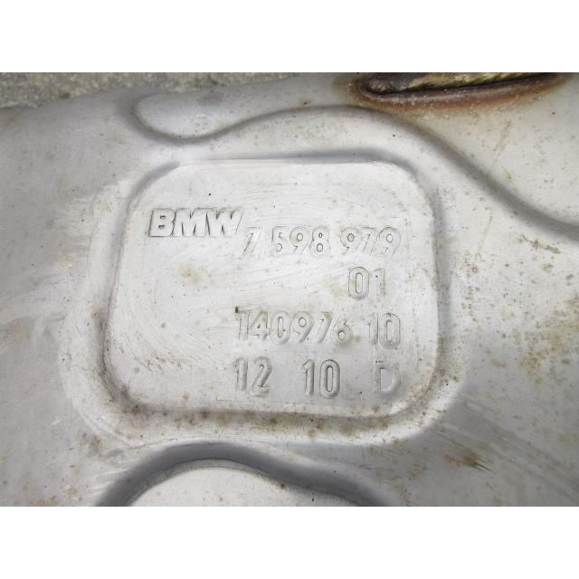 直接受渡 2011 BMW X1 E84 ABA-VL18 Rマフラー 7598979 192290 4609