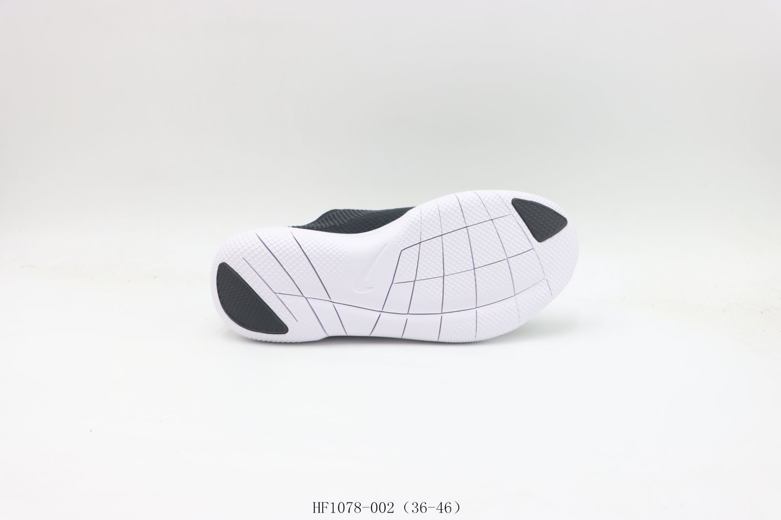 ランニングシューズ