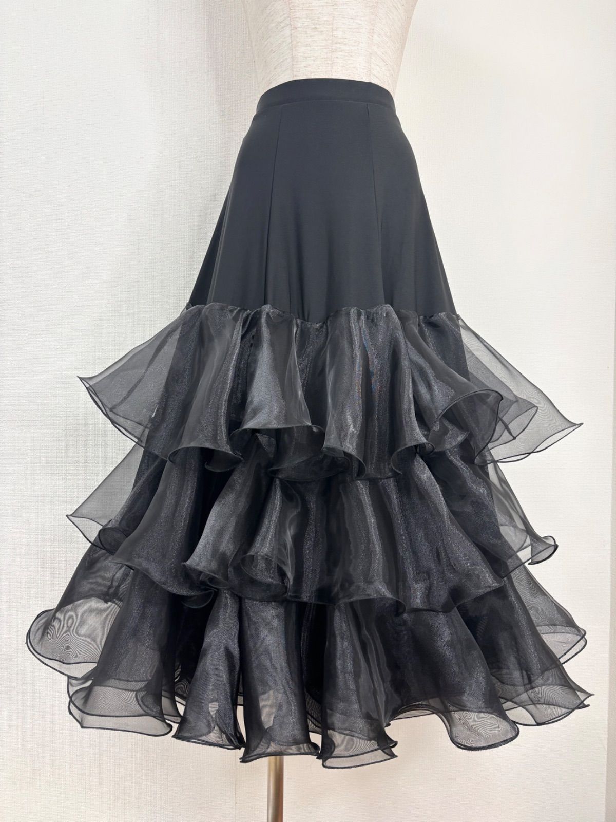 《新品》社交ダンス　オーガンジーフリル　ティアードスカート　ブラック　衣装