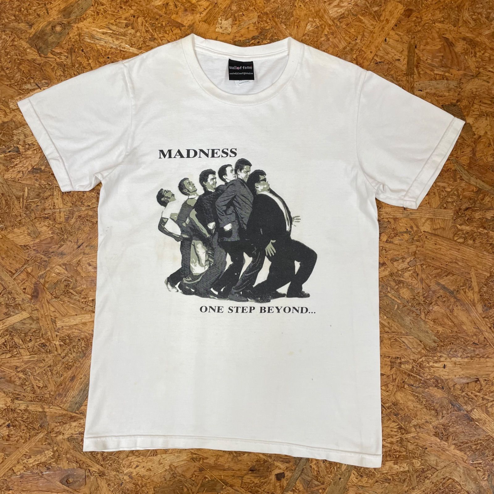 MADNESS ONE STEP BEYOND Tシャツ M ホワイトマッドネス ジャケT バンド バンT 半袖 古着 USED - メルカリ