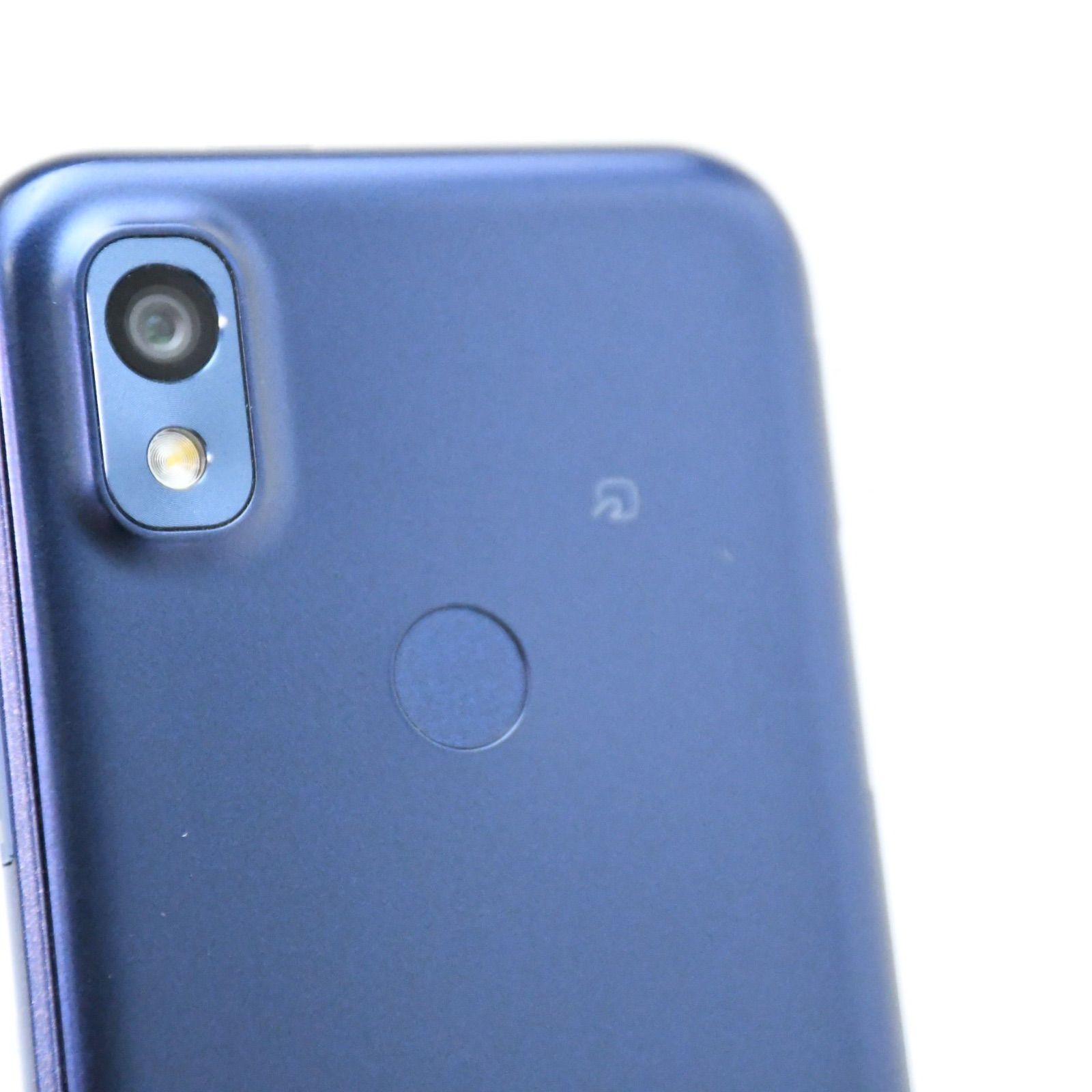 液晶美品＊電池良好】SIMフリー docomo あんしんスマホ KY-51B