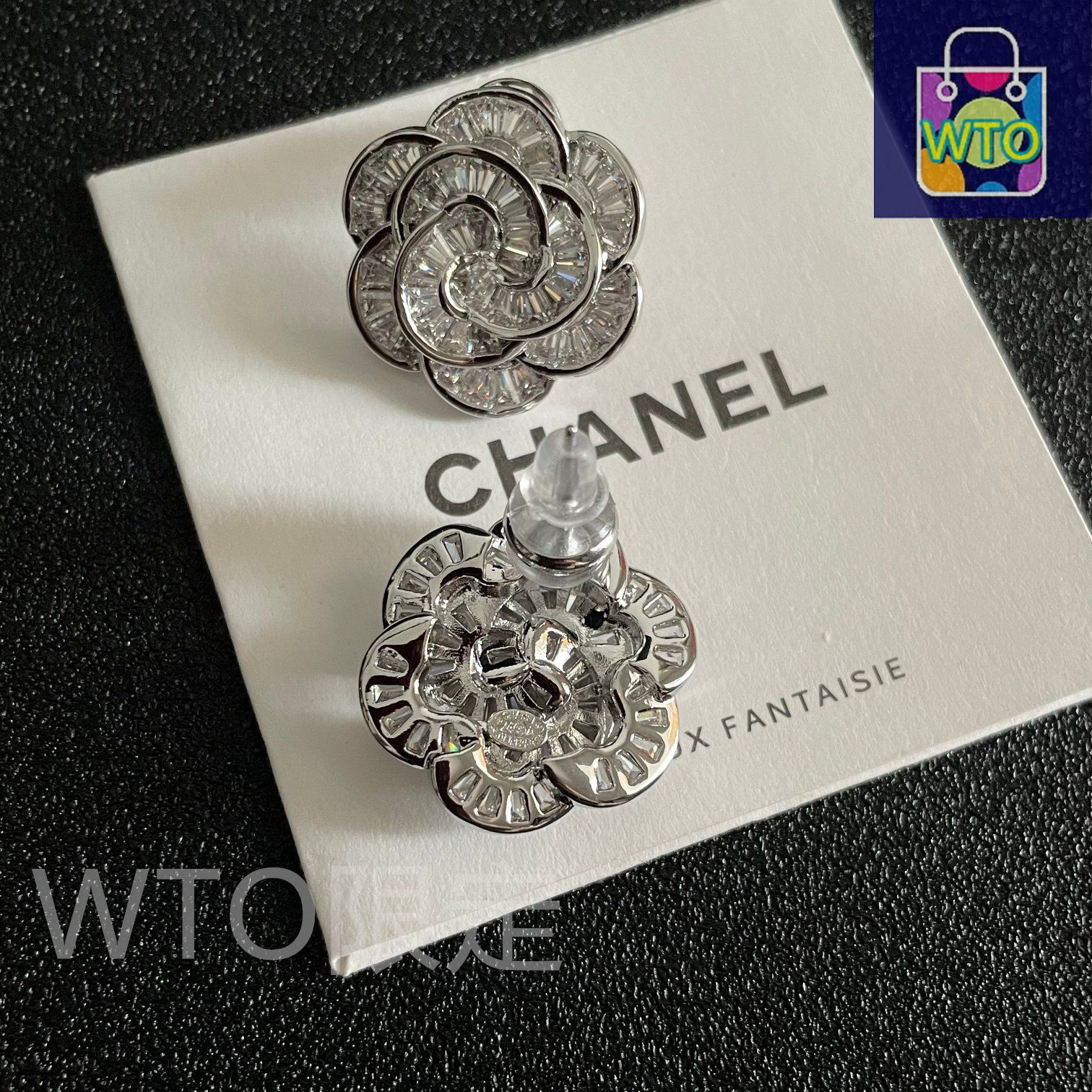 専用　CHANELピアス シャネル CHANEL ピアス ココマーク CCロゴ シルバー レディース