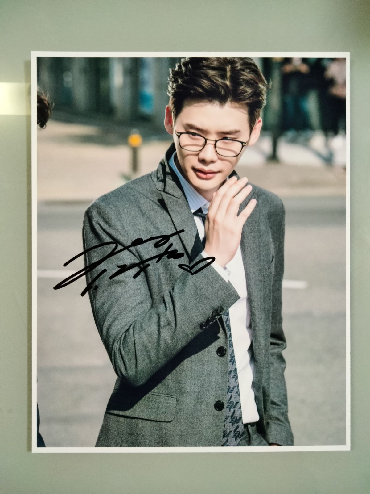 イ ジョンソク直筆サイン入り2Lサイズ写真…Lee Jong Suk…君の声が聞こえる…14(サイン)｜売買されたオークション情報、yahooの商品情報をアーカイブ公開  - オークファン 映画関連グッズ