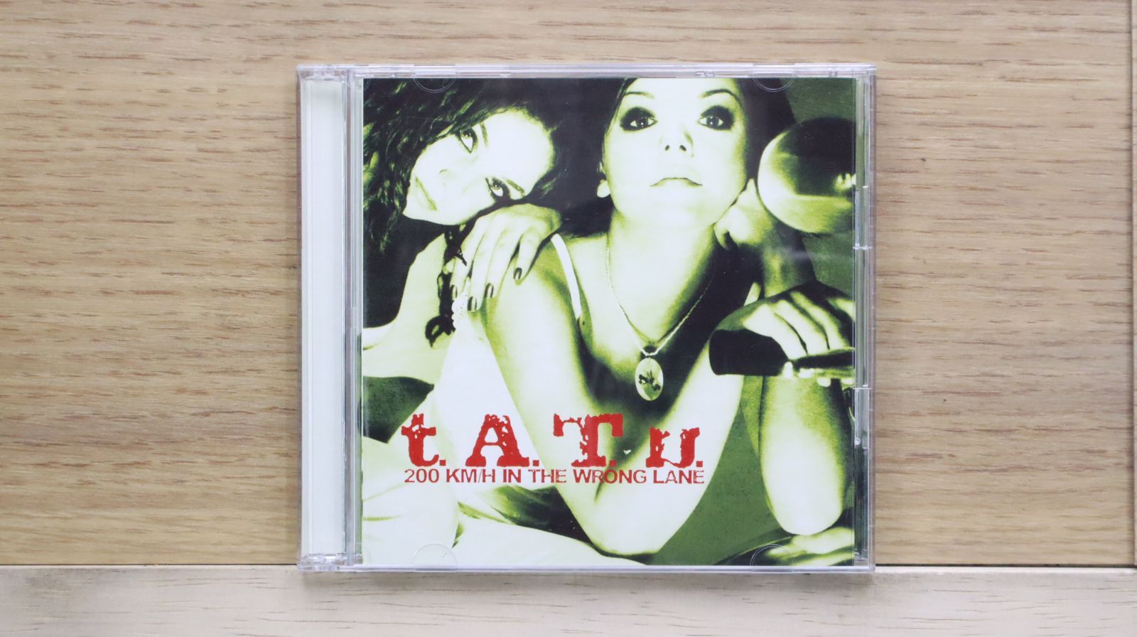 国内盤CD☆タトゥー/t.A.T.u.□ t.A.T.u. ～デラックス