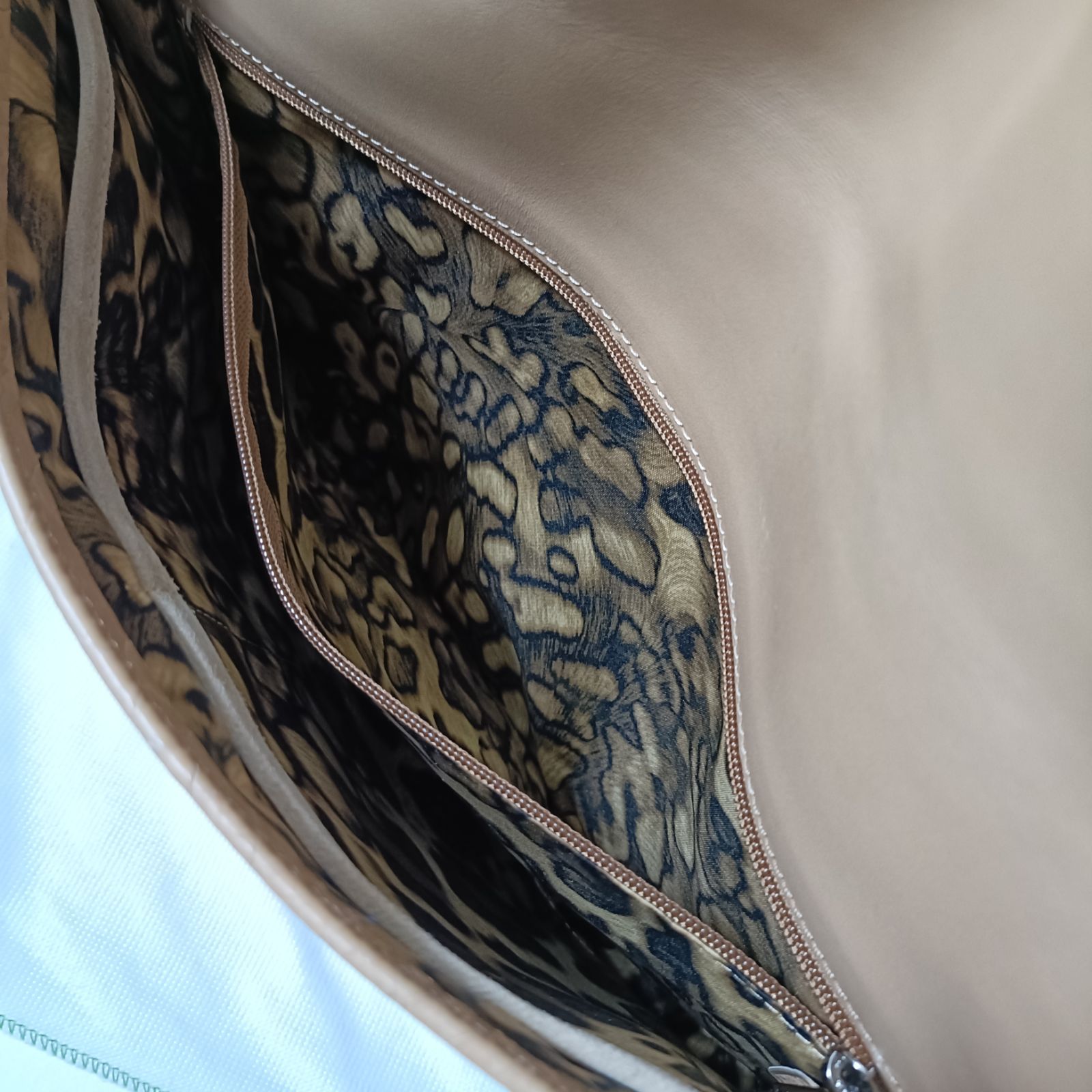 本革型押しレザー