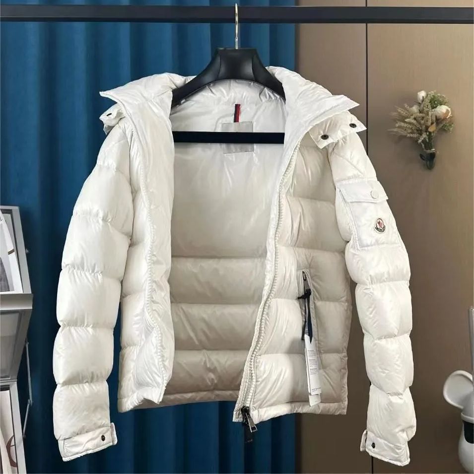 【美品】MONCLER モンクレールMAYAダウンジャケット　メルカリ安心鑑定 新品未使用】MONCLER （モンクレール）MAYA ダウンジャケット