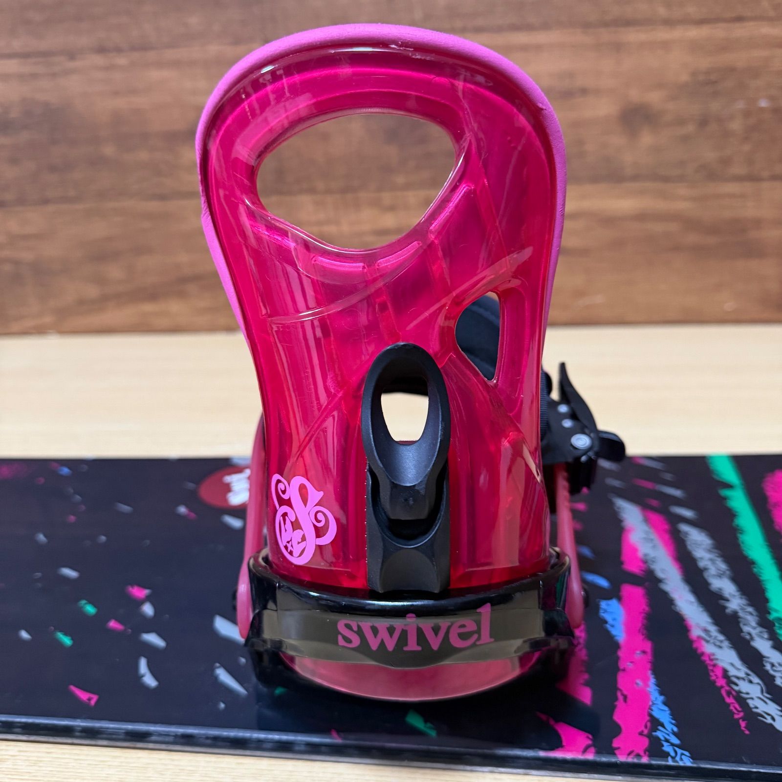 SWIVEL スウィベル レディース スノーボード 3点セット ボード SWIVEL スウィベル レディース スノーボード 3点セット ボード
