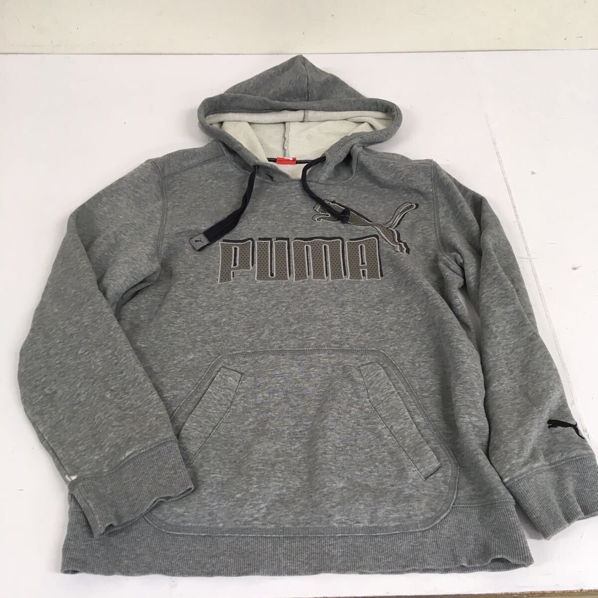送料無料☆PUMA プーマ☆スウェットパーカー プルオーバー☆メンズ S 
