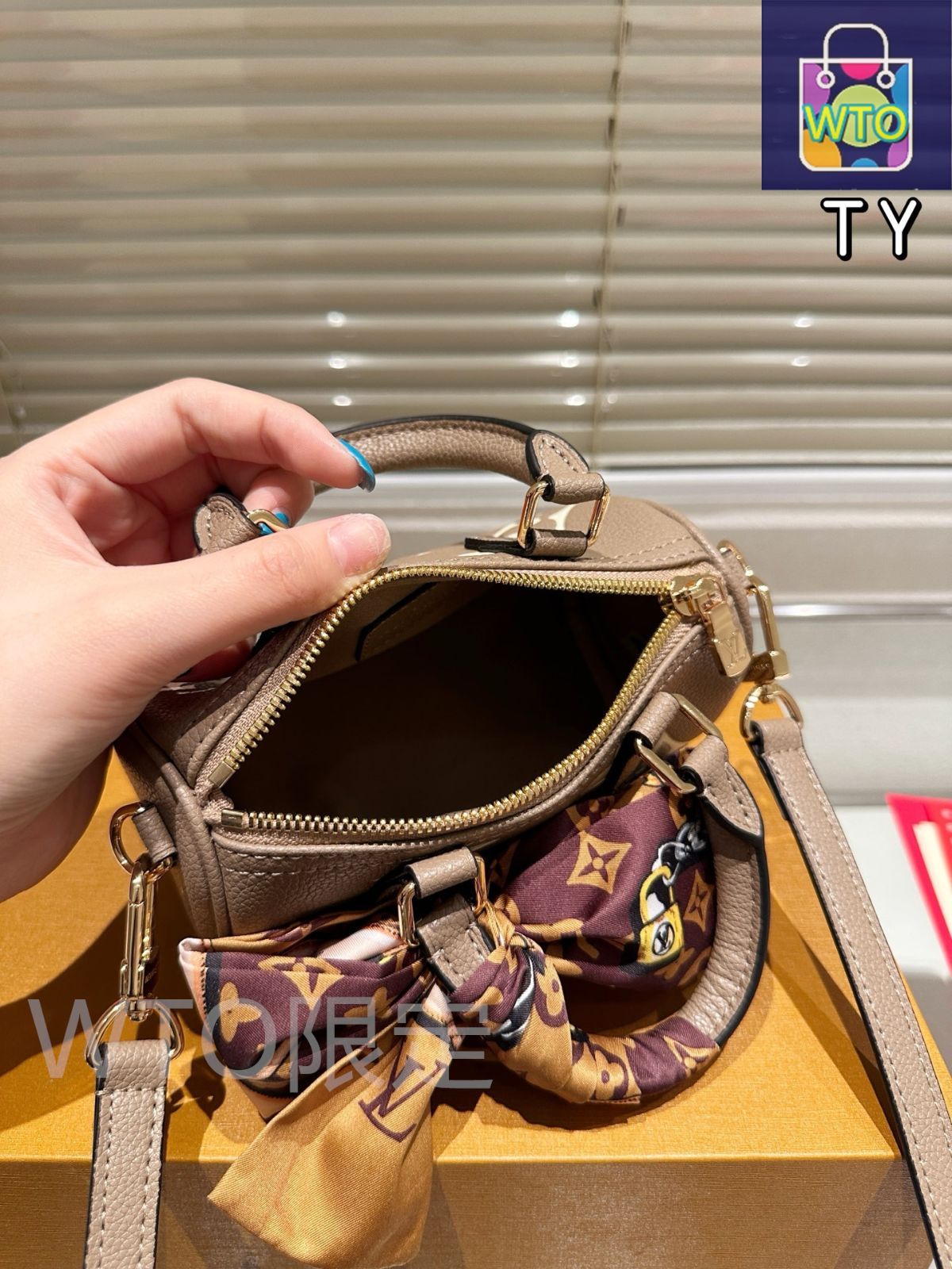 ※ばーばhiro※　　　　　　　　　　　　　【激レア 美品】ルイヴィトン 今日特価】Louis Vuitton Speedy 16cm ピローバッグ（オリジナル