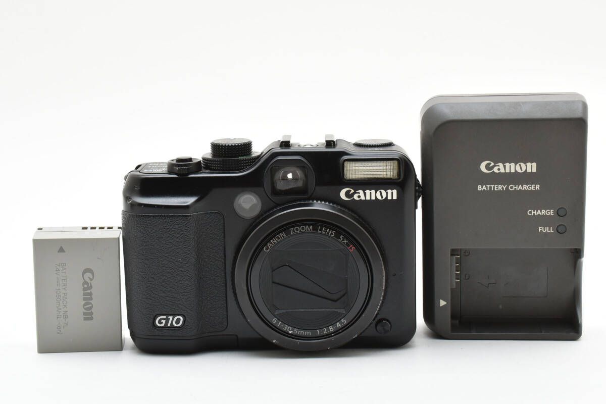 【vintage】翡翠　手彫り　中国刻印　金具　ペンダントトップ vintage】翡翠 手彫り 中国刻印 金具 ペンダントトップ 彫刻