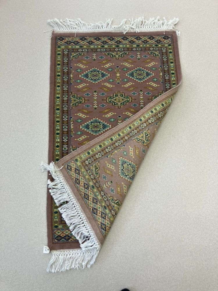 パキスタン絨毯101x63