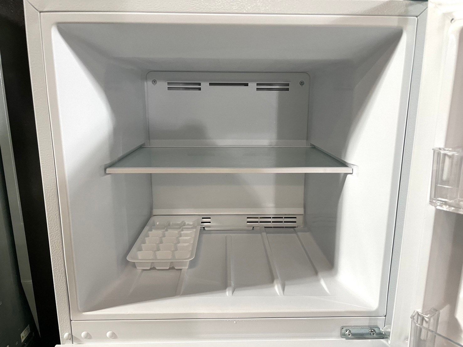 美品 高年式】大阪送料無料☆3か月保障付き☆冷蔵庫☆2023年☆ヤマダ