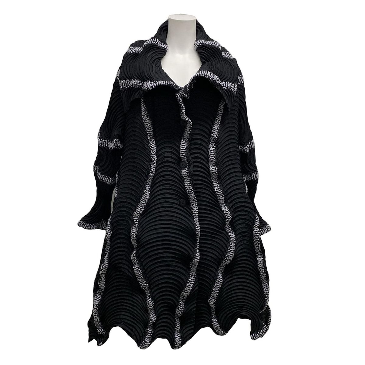 ISSEYMIYAKE イッセイミヤケ