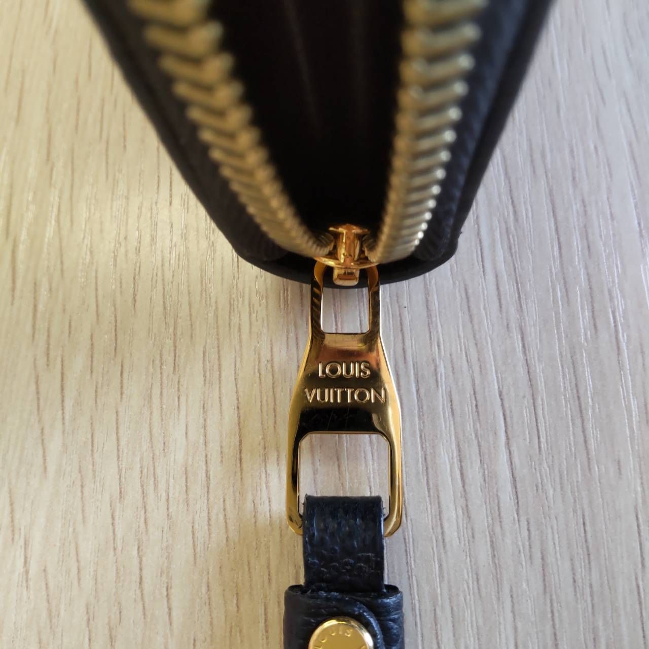 LOUIS VUITTON ルイ・ヴィトン 長財布 モノグラムアンプラント
