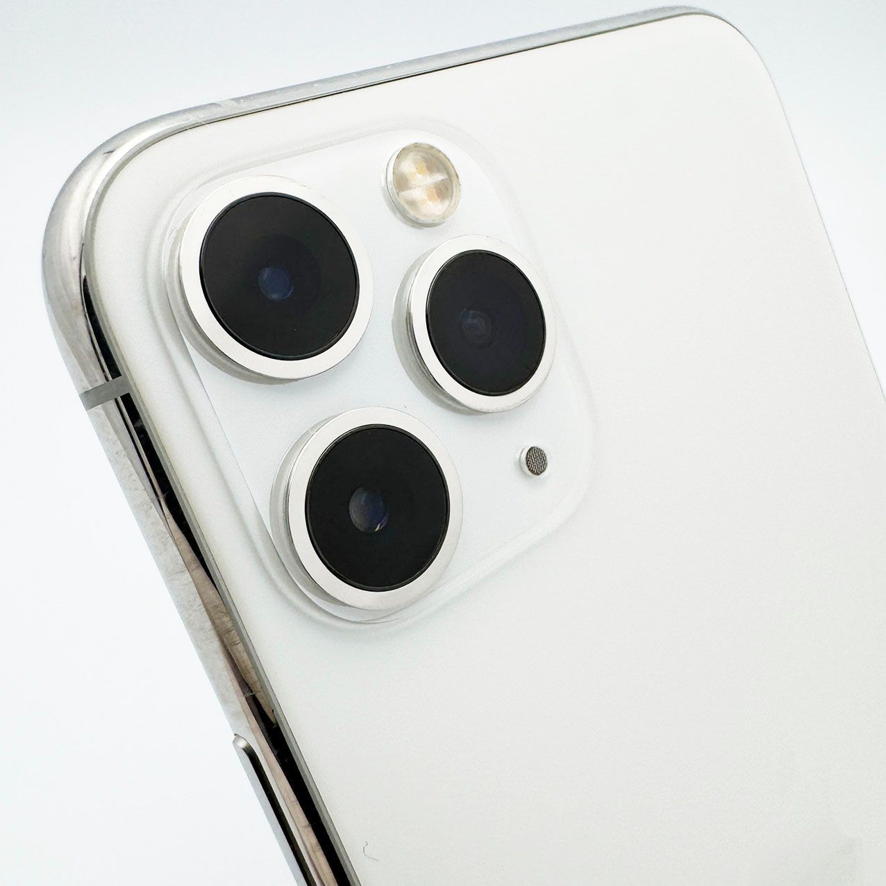 iPhone - iPhone11pro 256GB シルバー  本体 中古美品 中古品〕 iPhone11 Pro Max 256GB シルバー MWHK2J／A SIMフリー