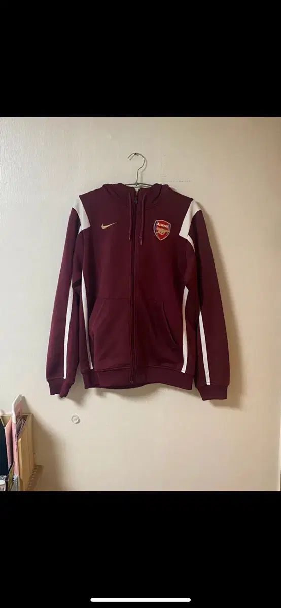 00s Nike
