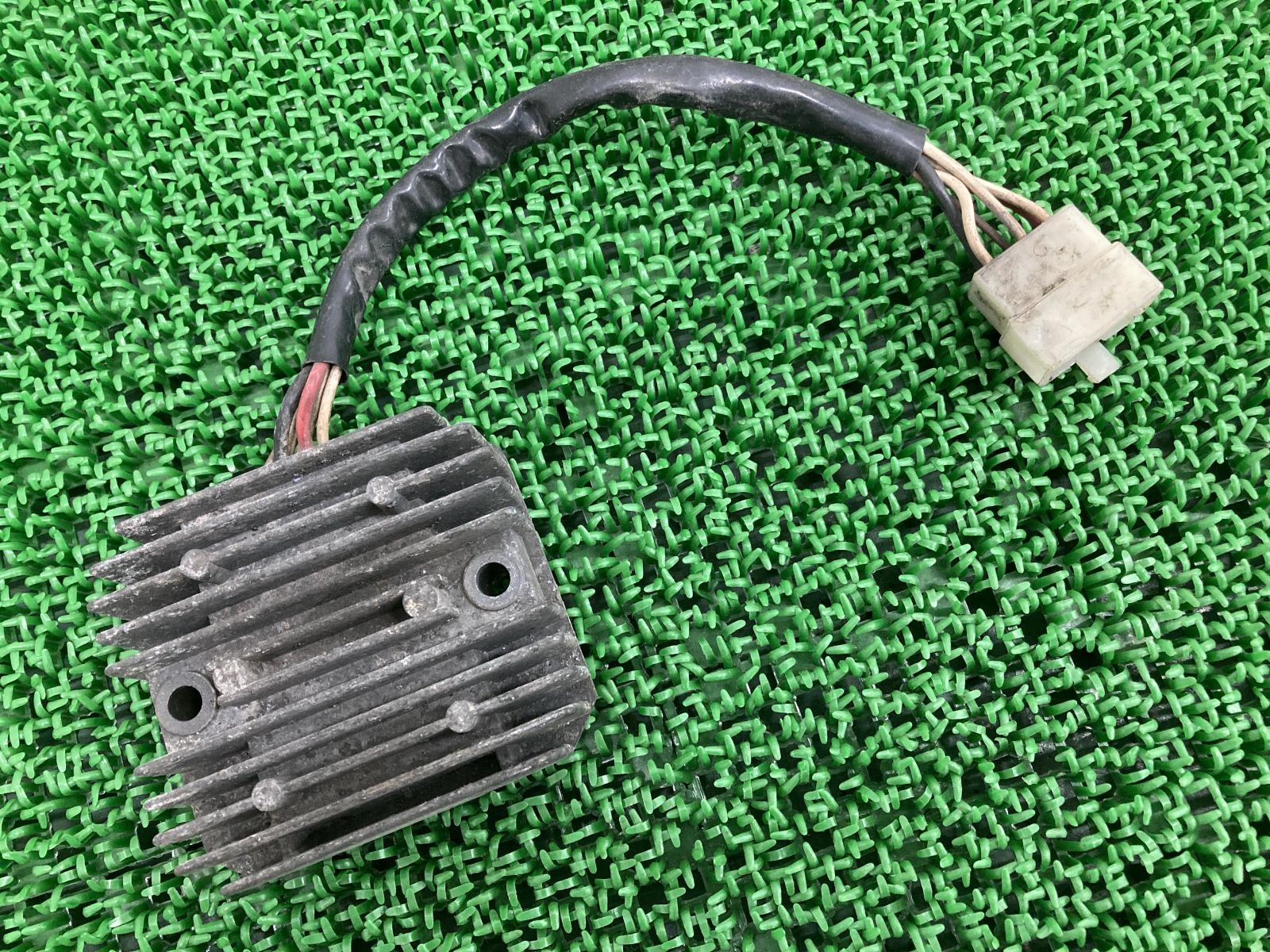 XV250ビラーゴ レギュレター ヤマハ 純正 中古 バイク 部品 3DM 5A8-A0 SH238 レギュレーター レクチファイアー XT660Zテネレ SRV250