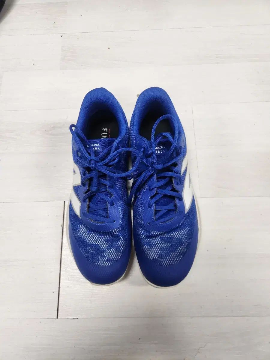 New Balance ニューバランス フューエルセル 野球 トレーニング 合成 芝生