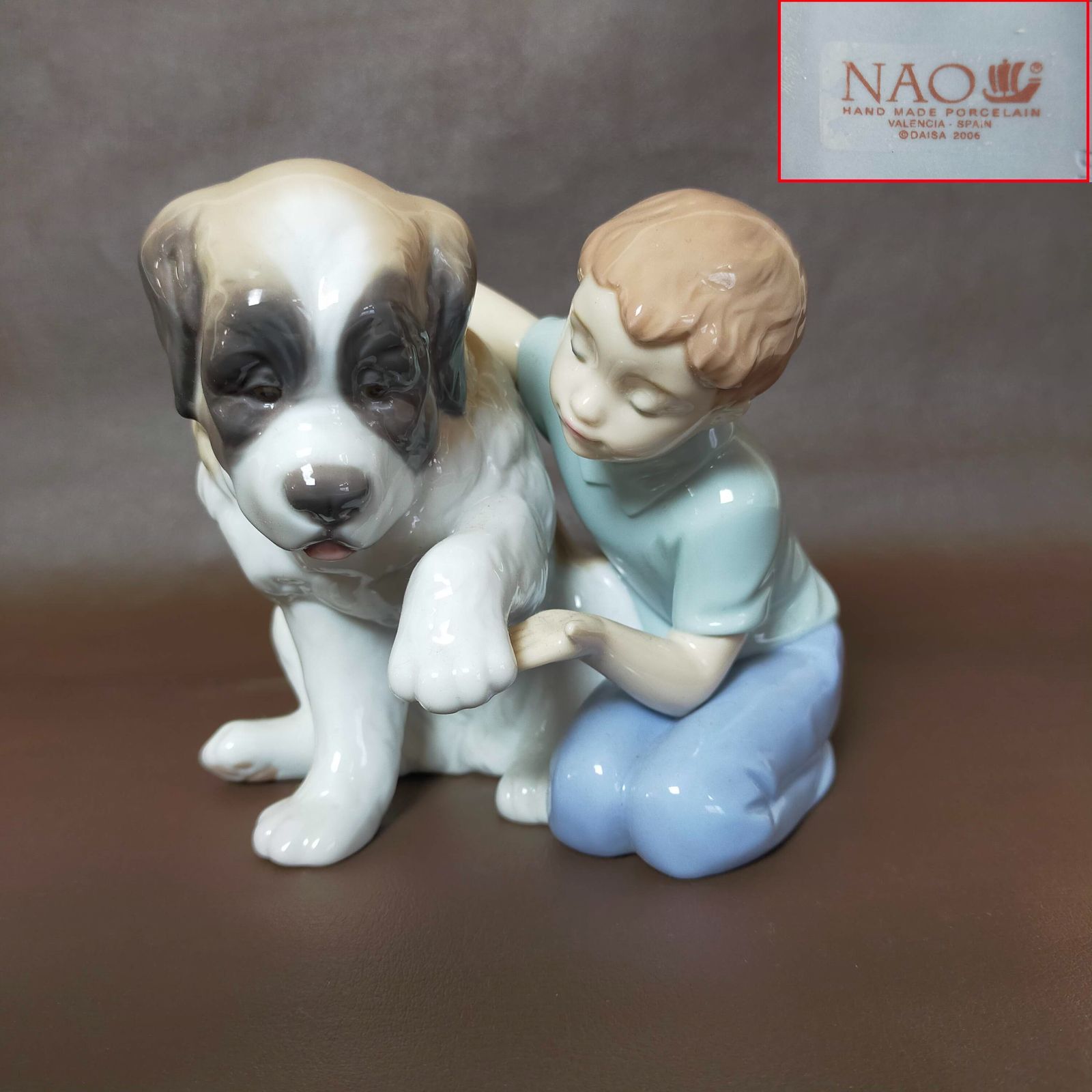 LLADRO NAO (リアドロ ナオ) 磁器アート動物シリーズ 犬サイズは