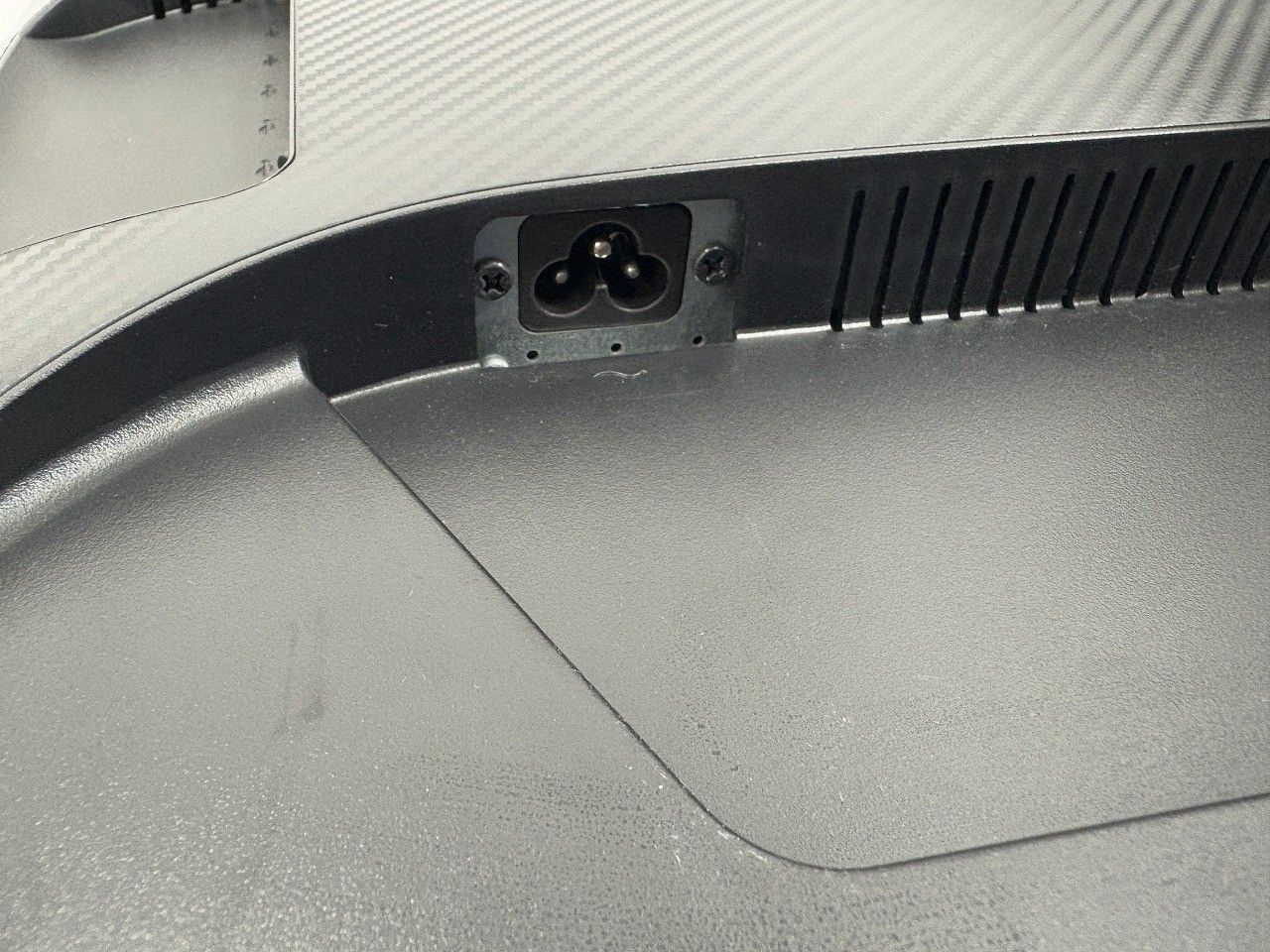 4K ディスプレイ