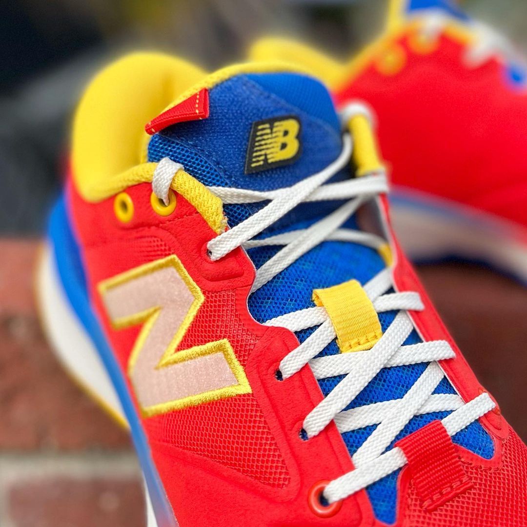 NEW BALANCE FUELCELL HESI LOW F1 ニューバランス バッシュ