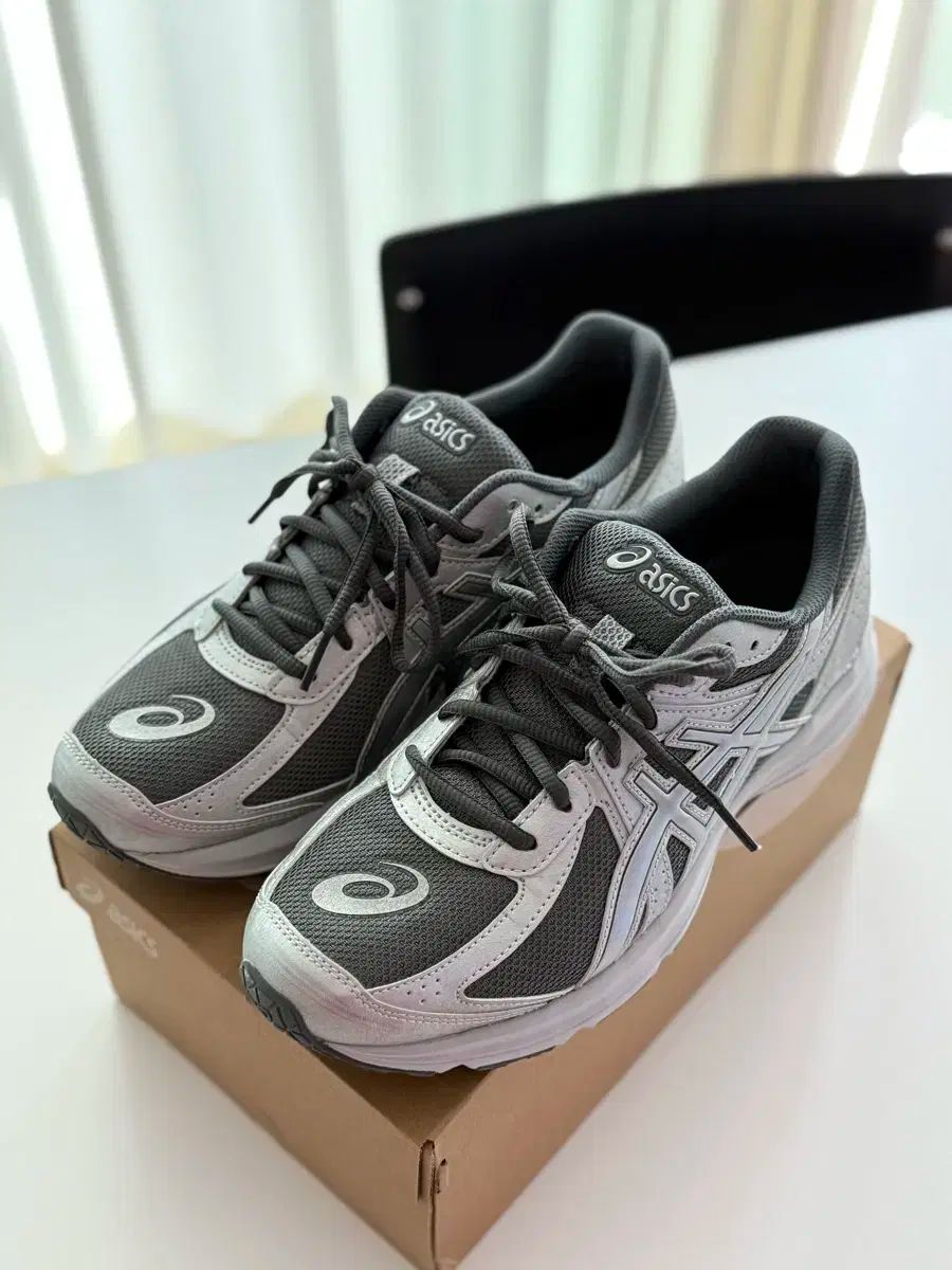 Asics アシックス ジョグ 100s 265