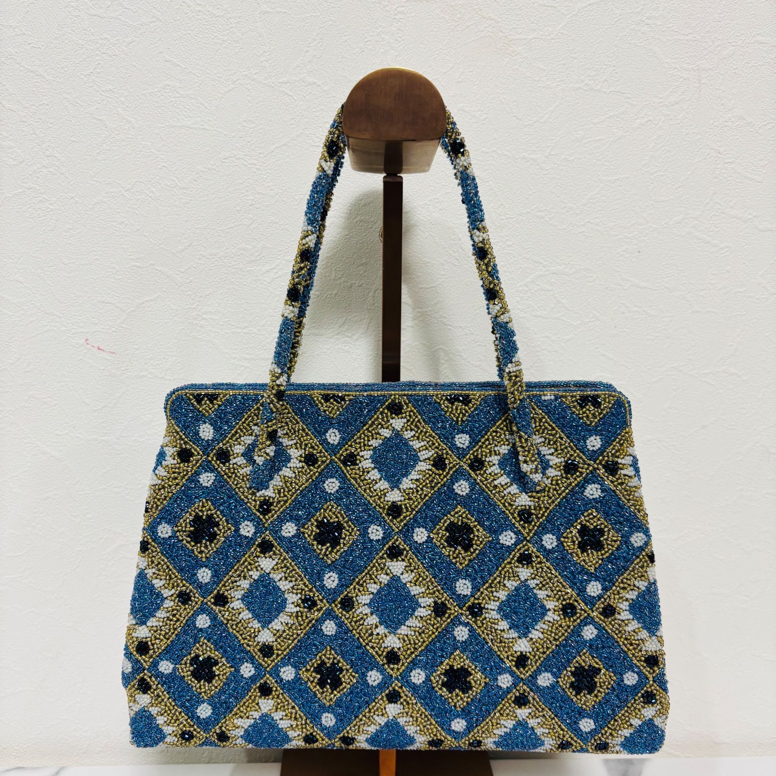 総ビーズ柄、がま口バック 総ビーズ柄、がま口バック 美品】はしもと 皇室御用達 ビーズ