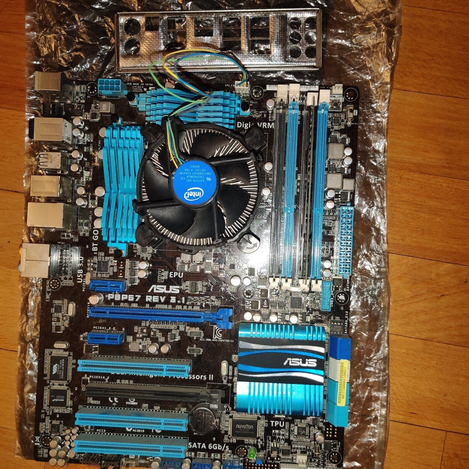 ASUS p8p67 マザーボード インテル i5 2400 ddr3 4gb ram コンボ